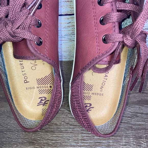 Mens P.F. Flyers (Posturized Foundation)Burgundy low top rigid wedge size 11 - Picture 14 of 16